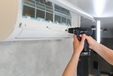 imgi_1_male-technician-repairing-air-conditioner-indoors-2024-02-13-20-59-49-utc-1080x675-1